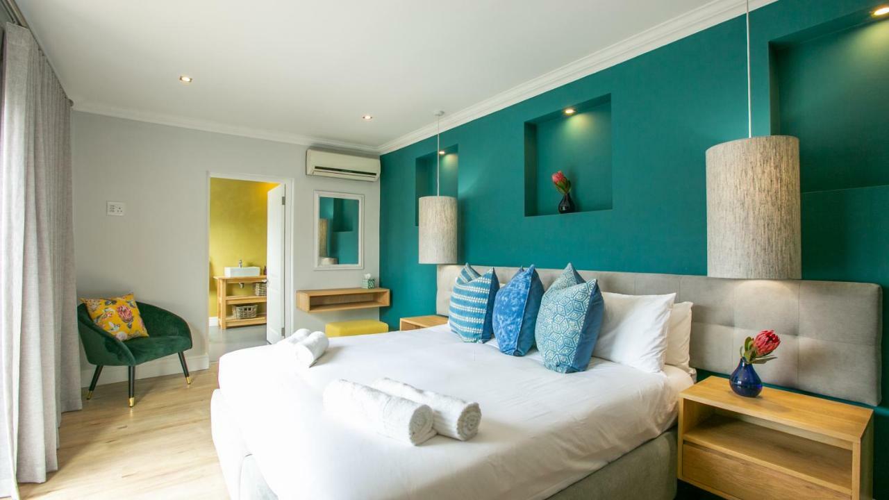 Hout & About Guest House Hout Bay Exterior photo