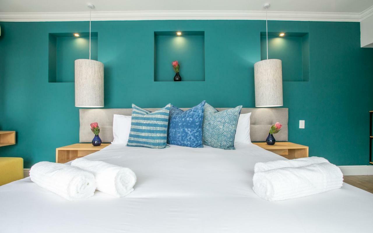 Hout & About Guest House Hout Bay Exterior photo